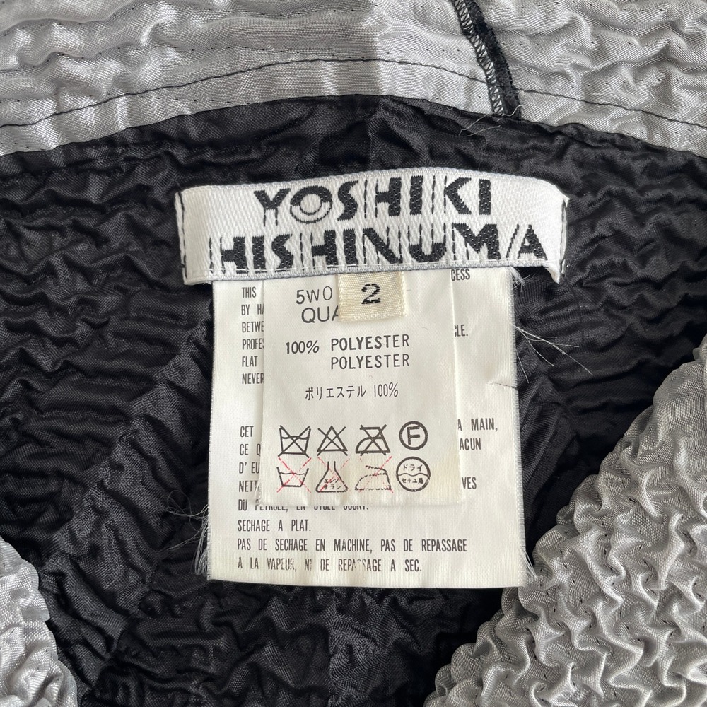 Yoshiki Hishinuma Star Collar Crinkle Blouse Black Silver Asymmetric Hem Size 2 - Picture 3 of 9